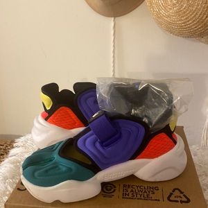 Nikes with the 2 toe look